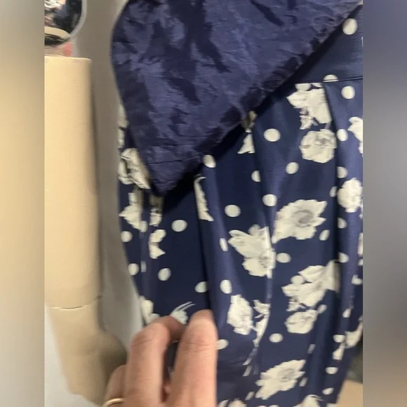 Vintage silk 2 piece Floral Navy set 4 - Picture 4 of 10